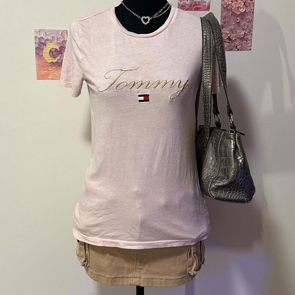 Tommy Hilfiger pink baby‎ tee w/ gold cursive lettering - Picture 1 of 7